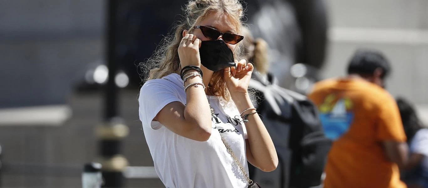 Λονδίνο - Άρση περιορισμών: Υποχρεωτική η χρήση μάσκας στα μέσα μεταφοράς